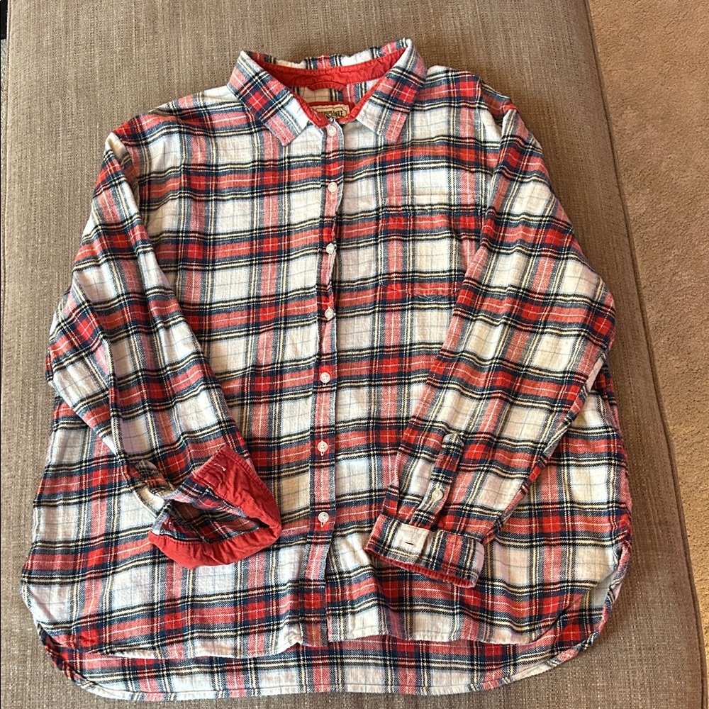AE Women’s Plaid Flannel Shirt